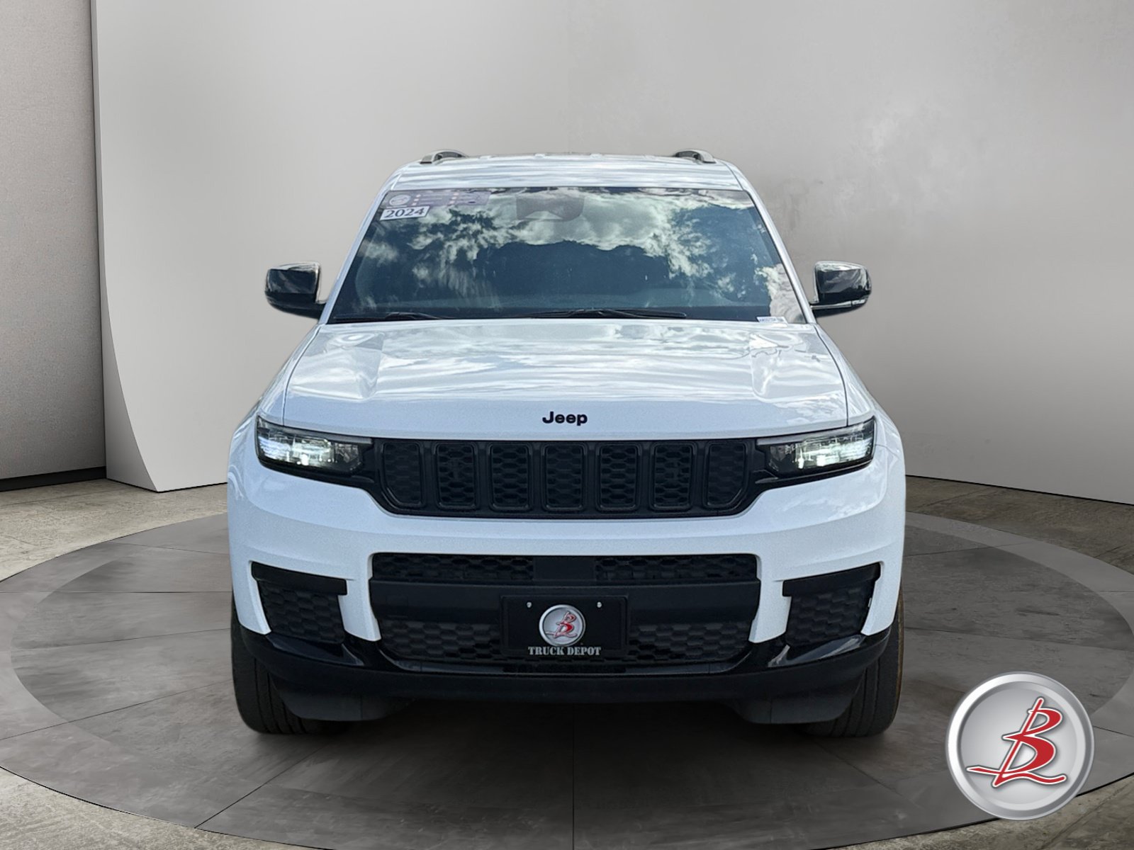 Used 2024 Jeep Grand Cherokee L Laredo SUV