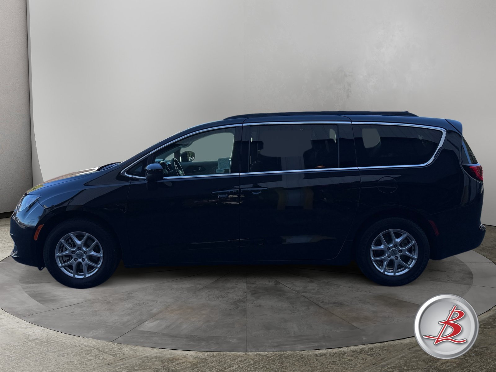 Used 2021 Chrysler Voyager LXI Van Passenger Van