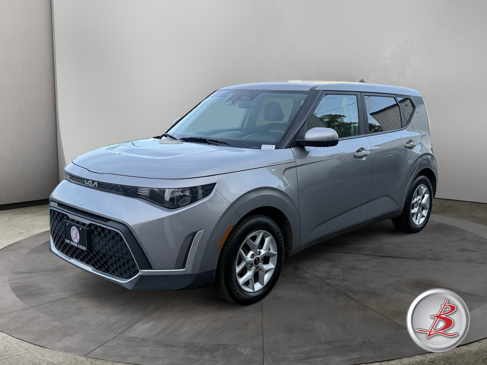 Used 2023 Kia Soul LX Hatchback