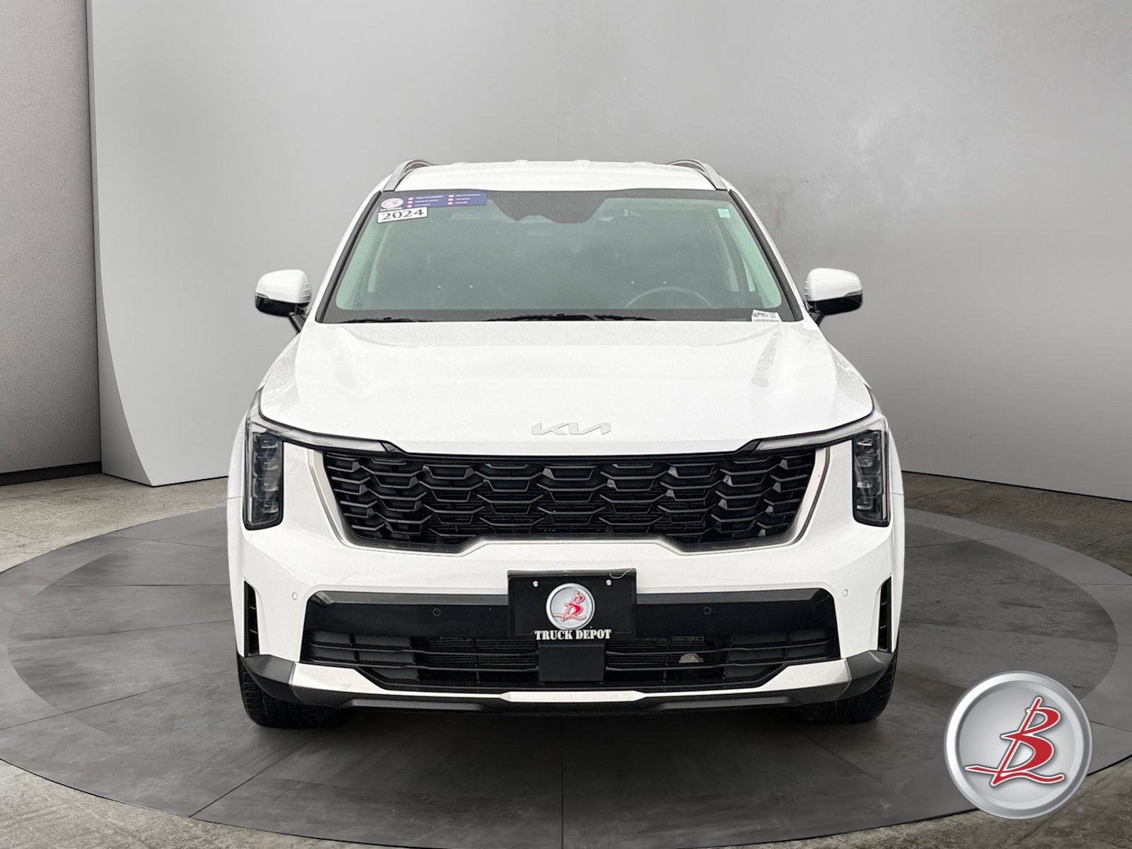 Used 2024 Kia Sorento S SUV