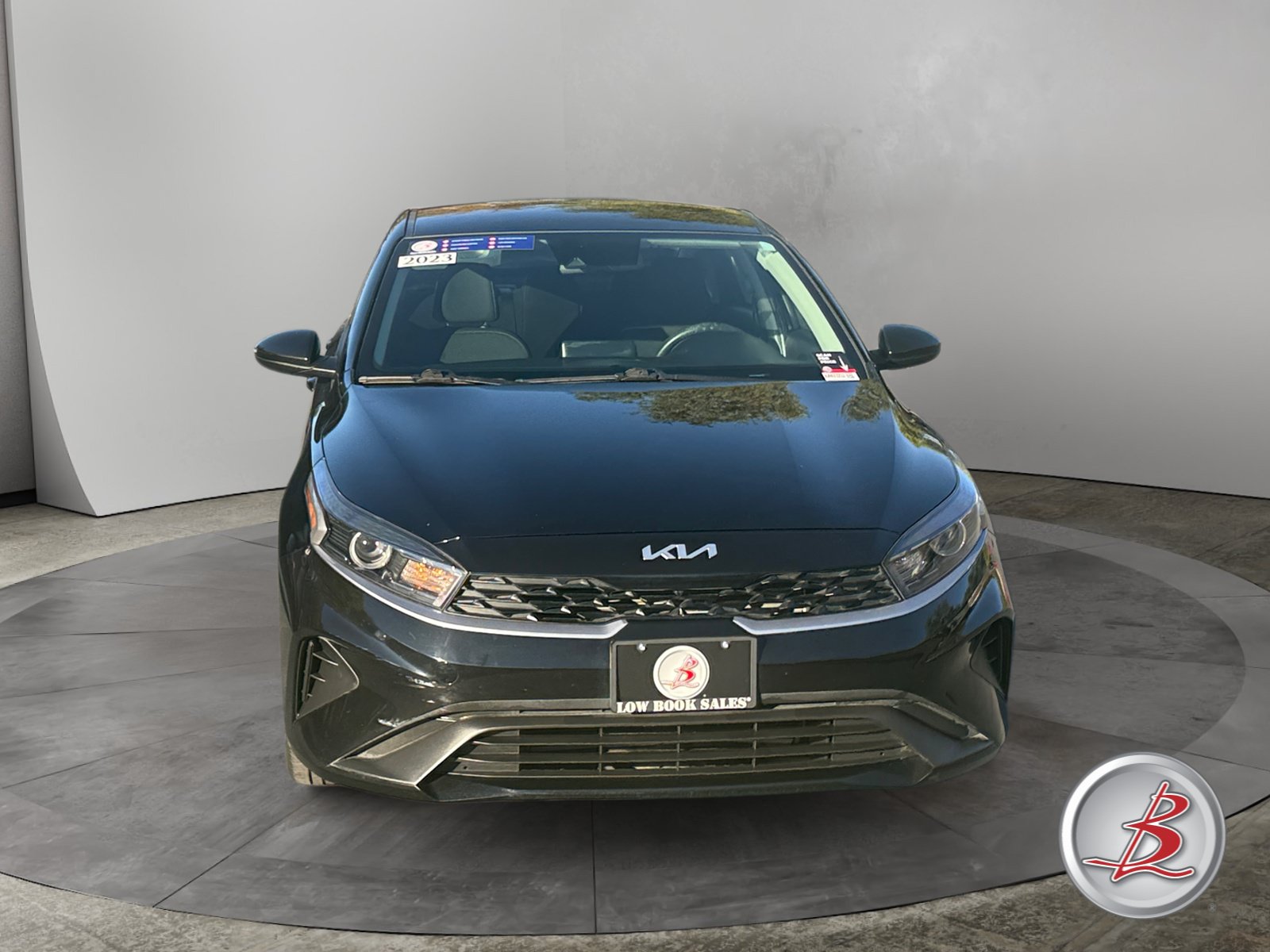 Used 2023 Kia Forte LXS Sedan