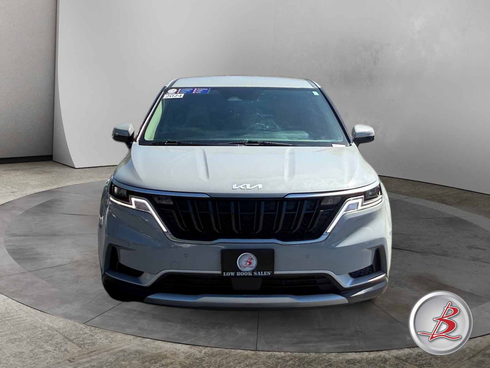 Used 2024 Kia Carnival EX MPV