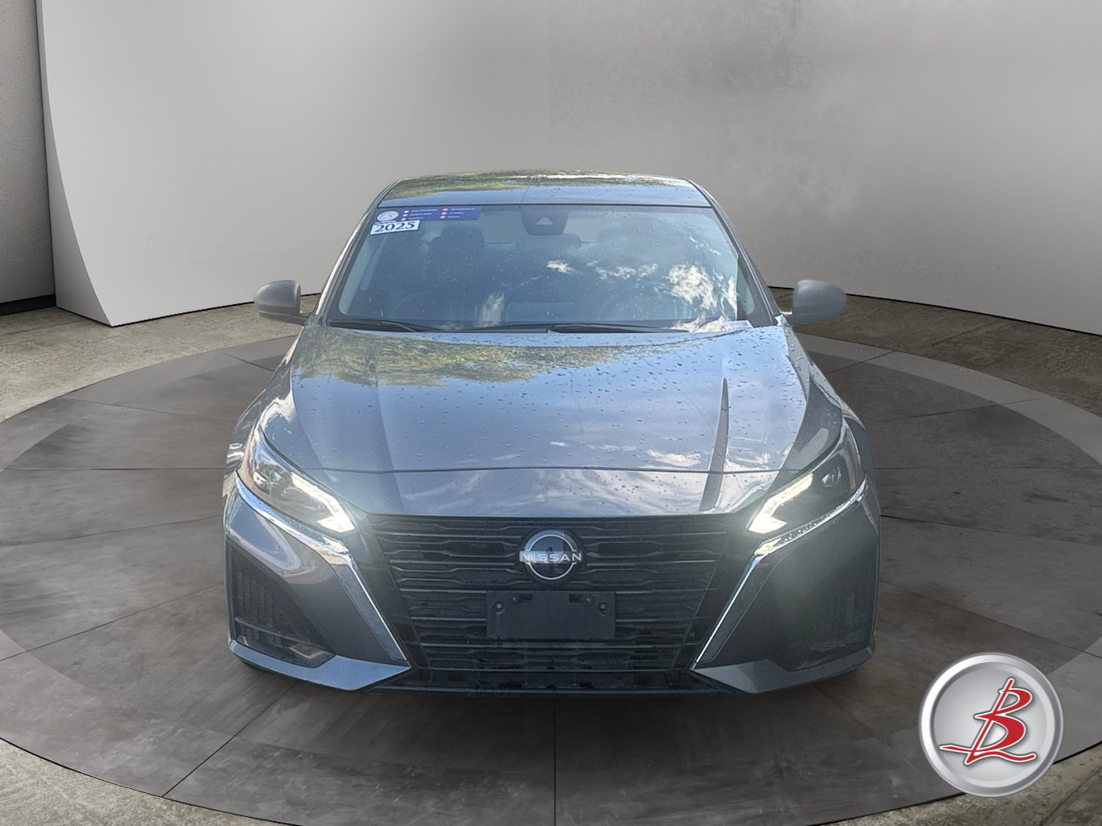 Used 2025 Nissan Altima SV Sedan