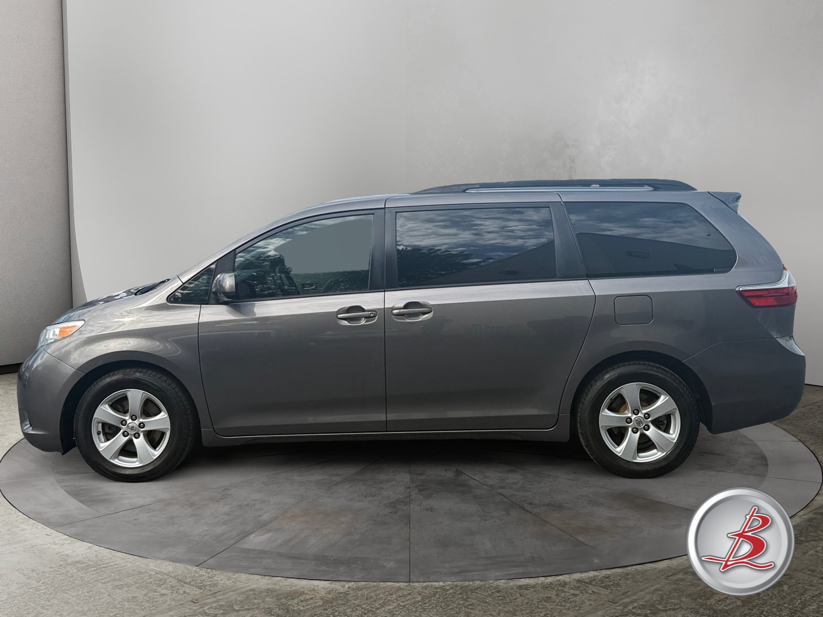 Used 2017 Toyota Sienna LE 7 Passenger Auto Access Seat Van