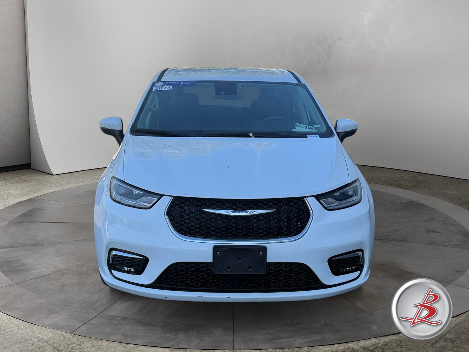 Used 2023 Chrysler Pacifica Touring L Van Passenger Van
