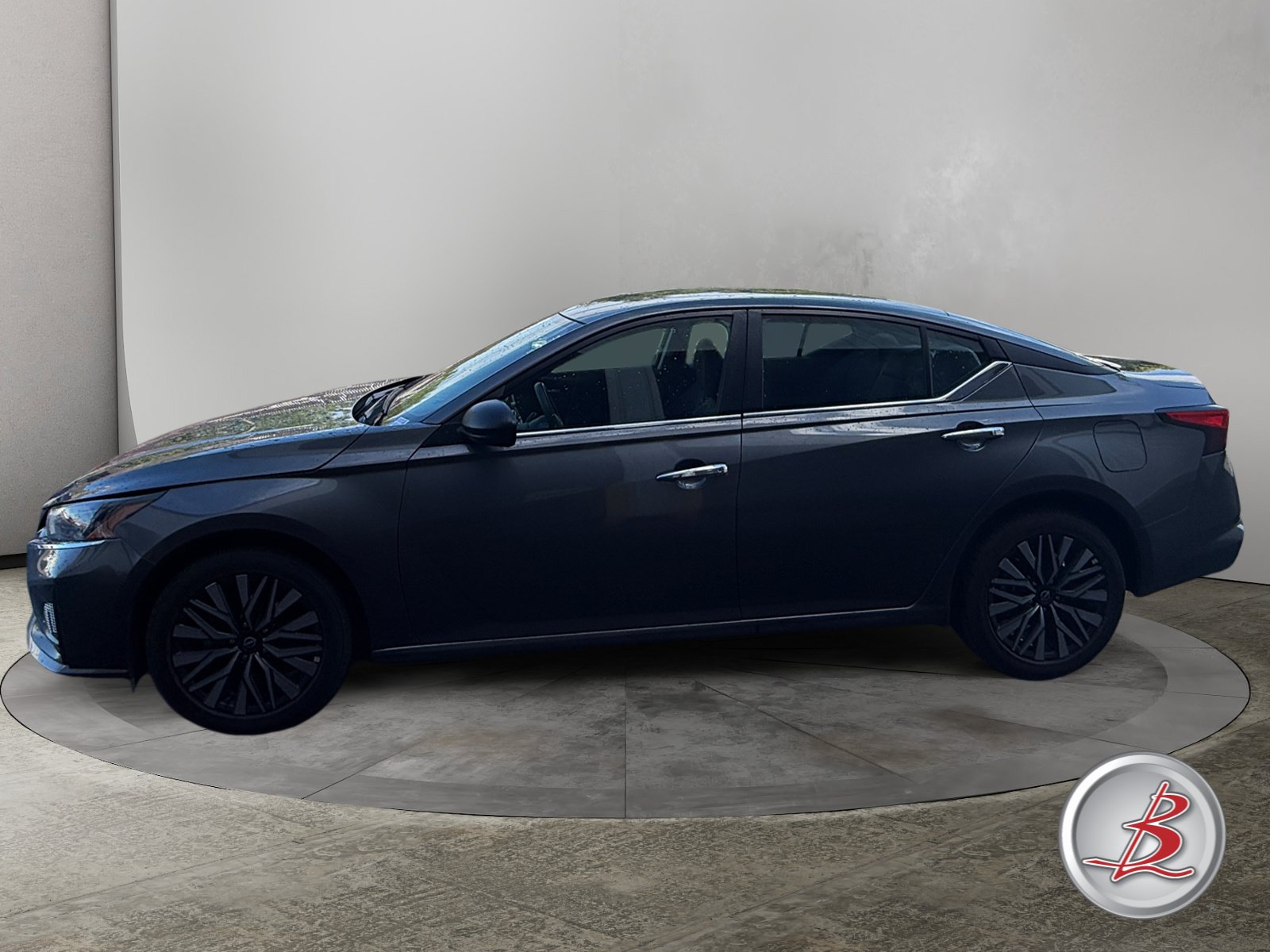 Used 2025 Nissan Altima SV Sedan