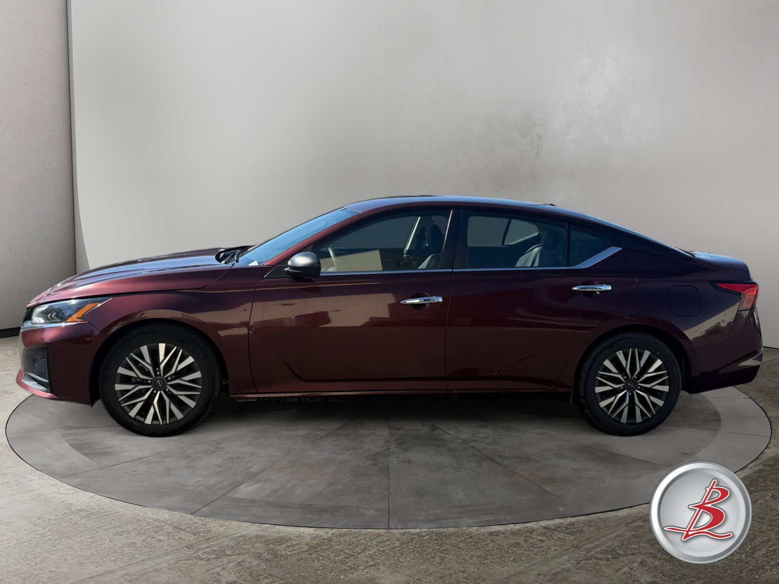 Used 2024 Nissan Altima 2.5 SV Sedan