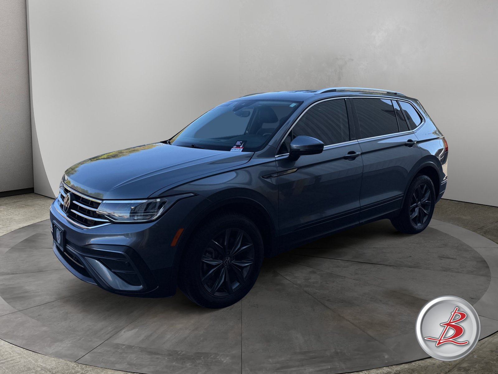 Used 2022 Volkswagen Tiguan 2.0T SE SUV