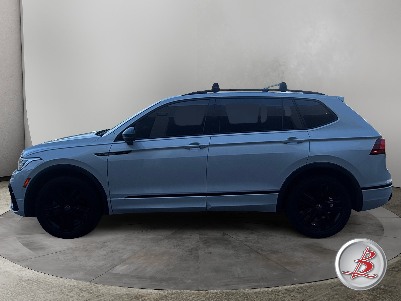 Used 2022 Volkswagen Tiguan 2.0T SE R-Line Black SUV