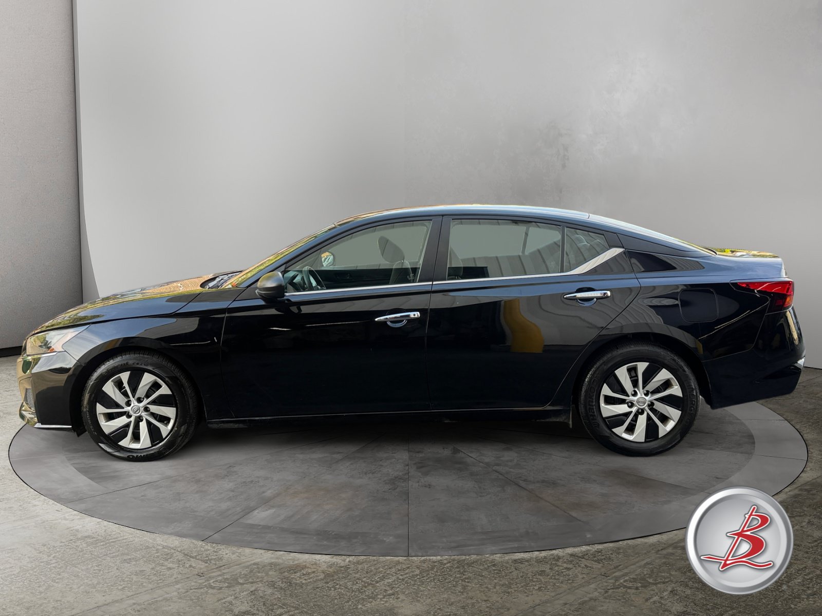 Used 2024 Nissan Altima 2.5 S Sedan