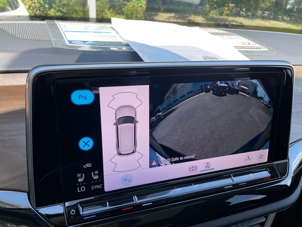 2026 Volkswagen Atlas SE w/Tech - Photo 18