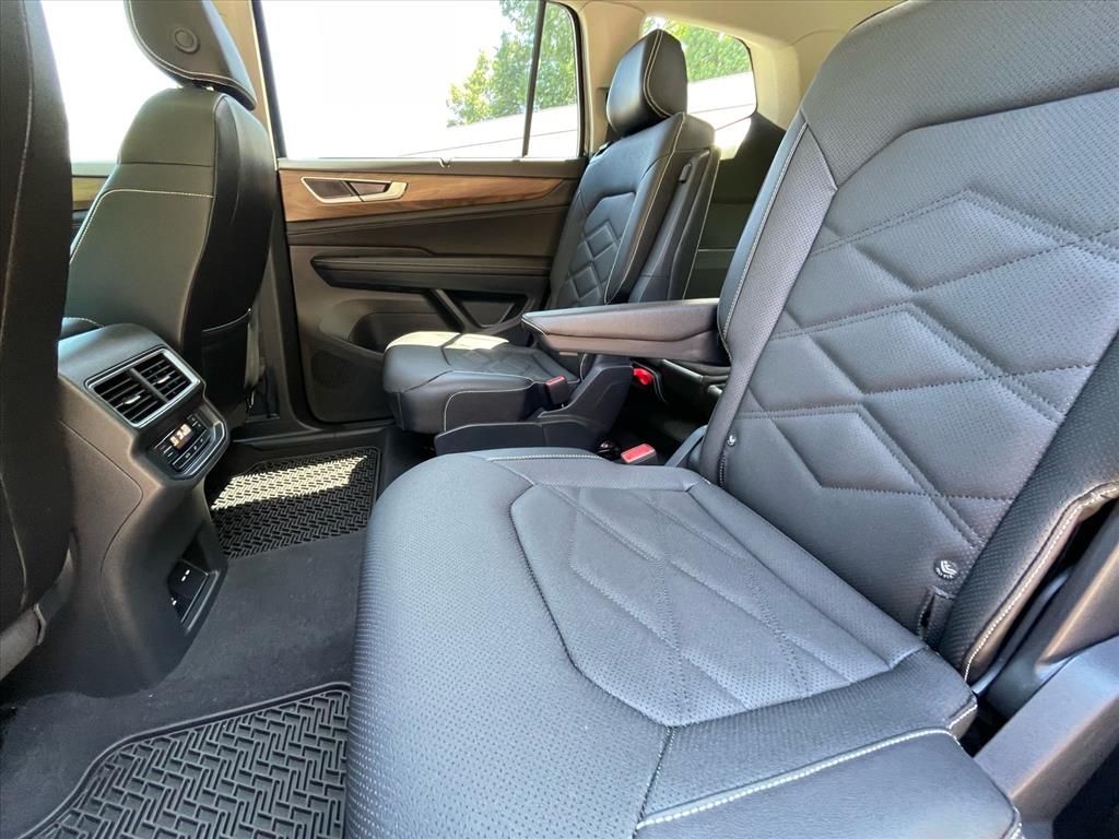 2026 Volkswagen Atlas SE w/Tech - Photo 18