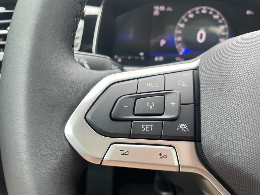 2025 Volkswagen Jetta SE - Photo 7