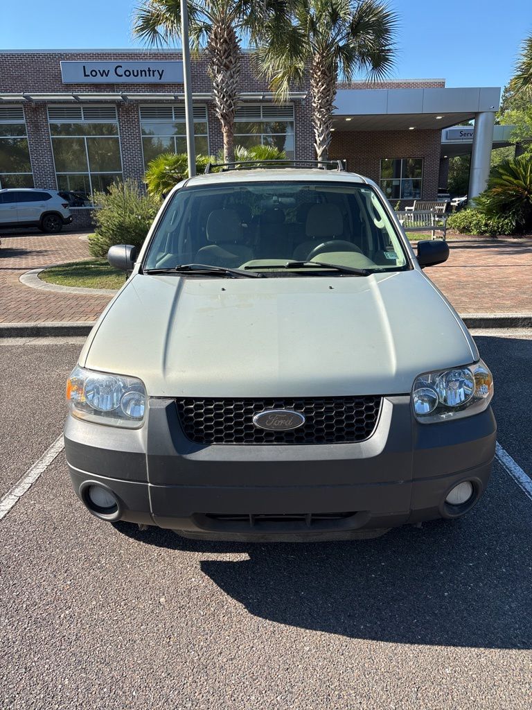 2005 Ford Escape's photo
