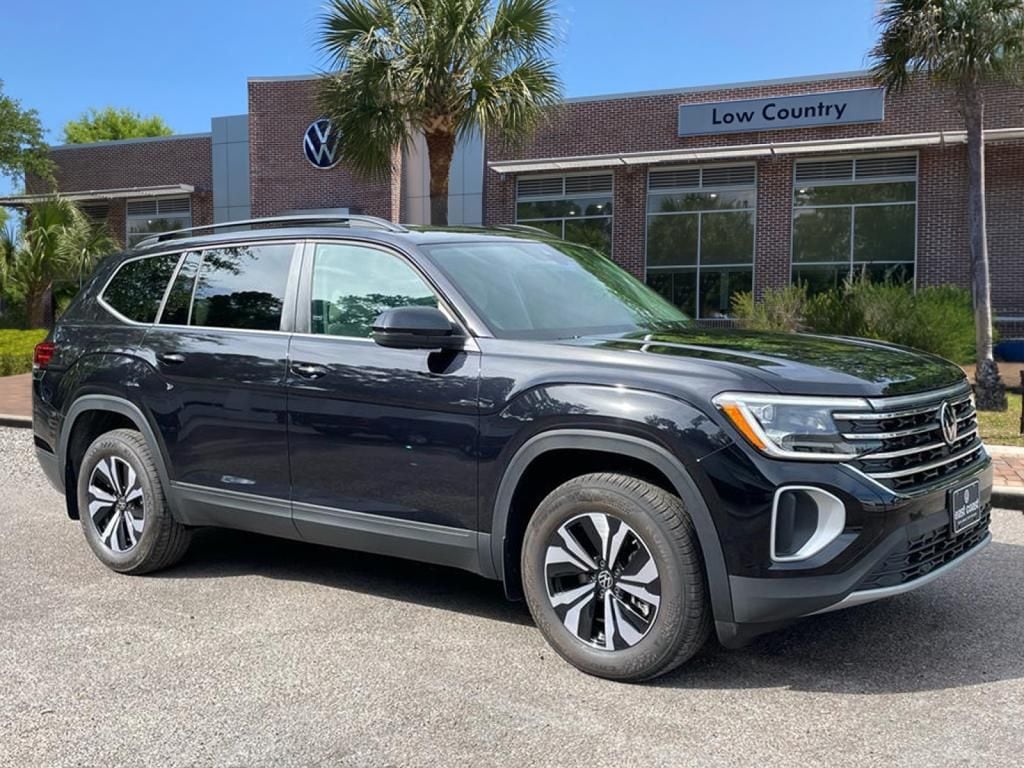 2026 Volkswagen Atlas 2.0T SE's photo