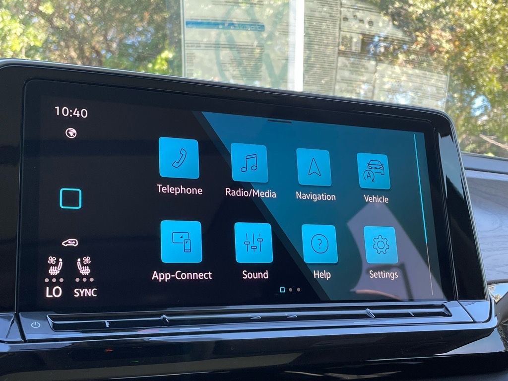 2026 Volkswagen Atlas SE w/Tech - Photo 10