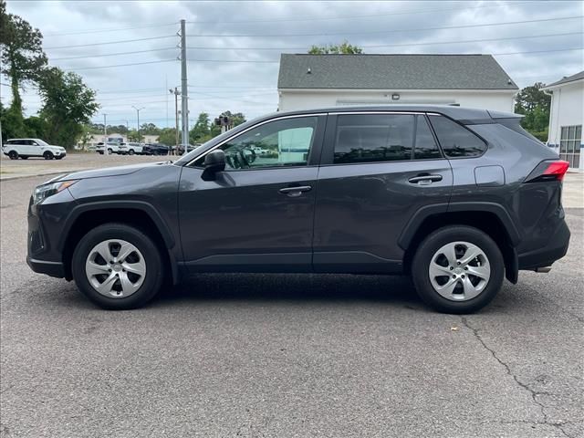 2023 Toyota RAV4 LE - Photo 28
