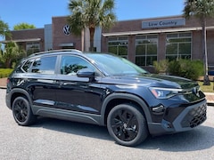 2026 Volkswagen Taos 1.5T SE Black SUV