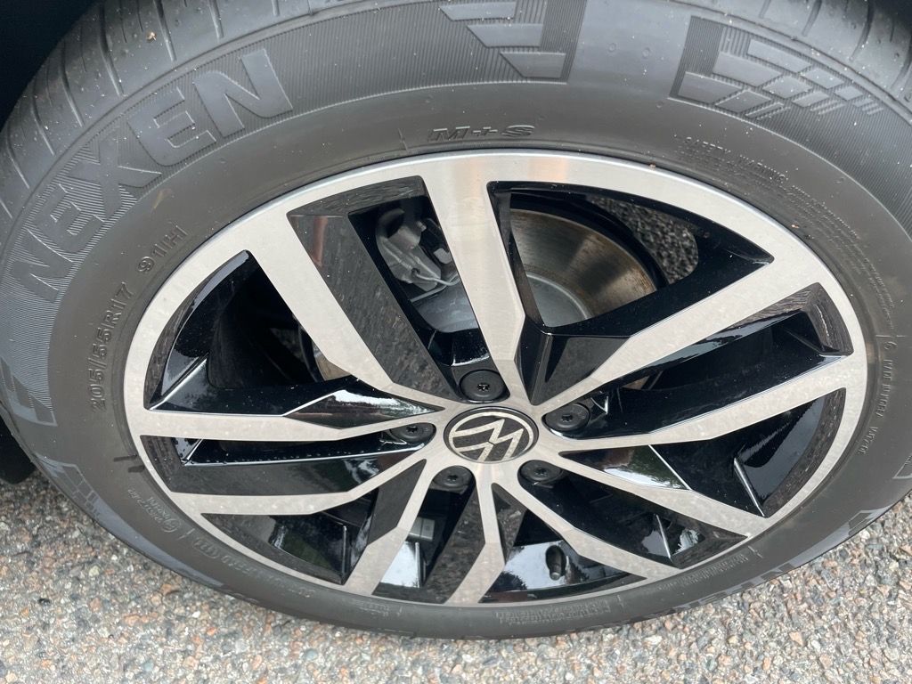 2025 Volkswagen Jetta SE - Photo 19