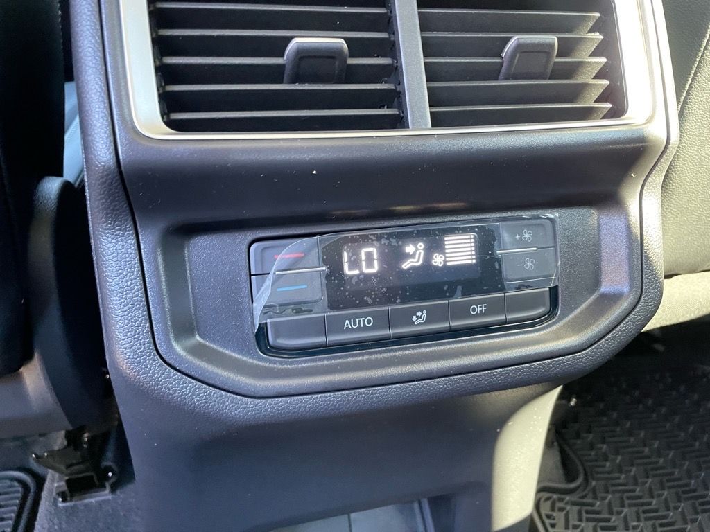 2026 Volkswagen Atlas SE w/Tech - Photo 25