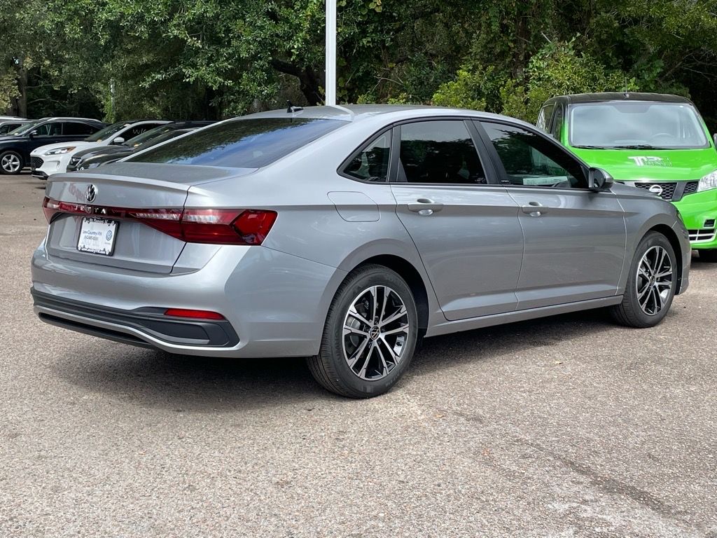2026 Volkswagen Jetta Sport - Photo 3