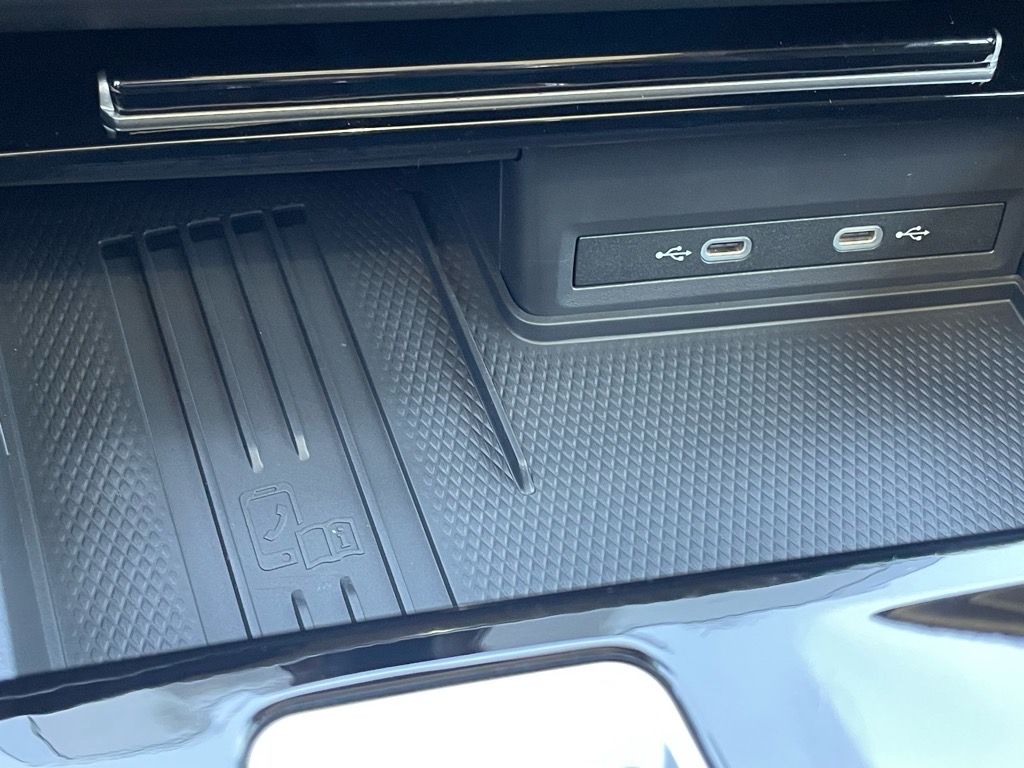 2026 Volkswagen Atlas SE w/Tech - Photo 11