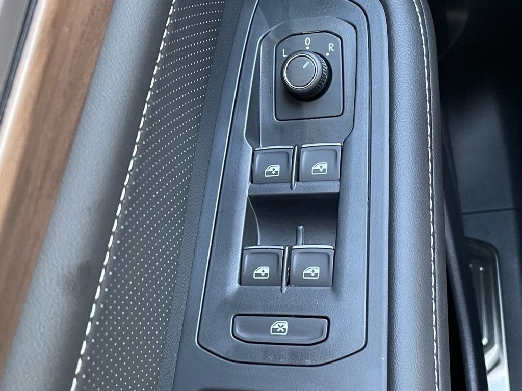 2026 Volkswagen Atlas SE w/Tech - Photo 13