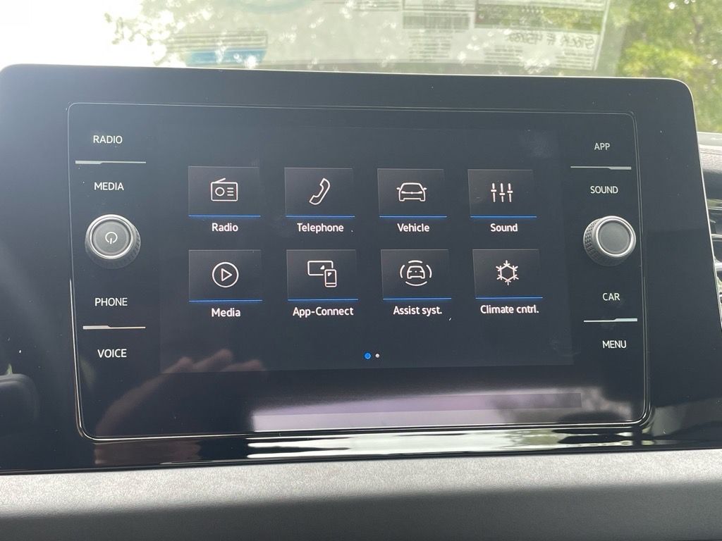 2025 Volkswagen Jetta SE - Photo 10