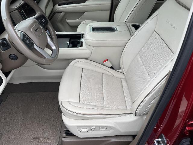 2022 GMC Yukon Denali - Photo 10