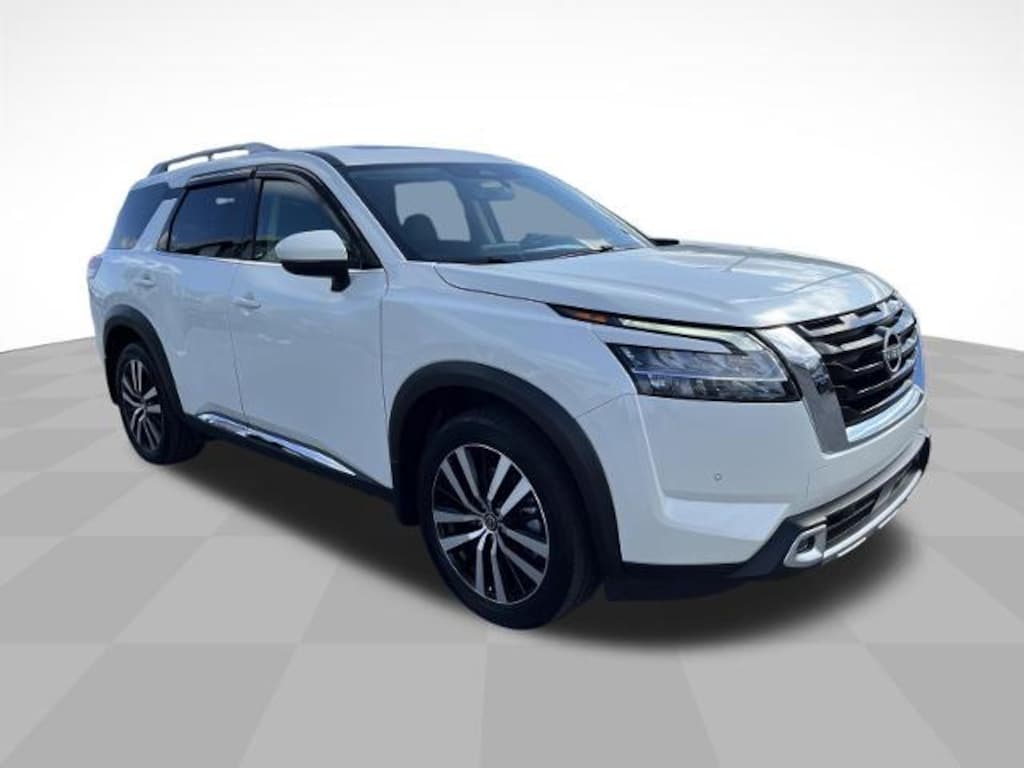 Used 2023 Nissan Pathfinder Platinum SUV