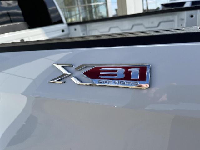 2023 GMC Sierra 1500 SLT - Photo 35