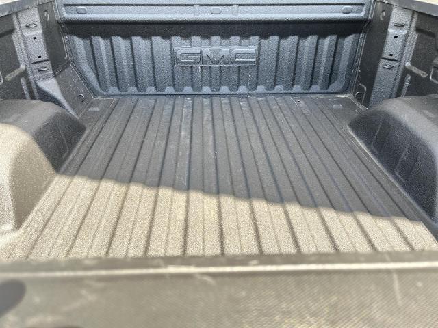 2023 GMC Sierra 1500 SLT - Photo 33