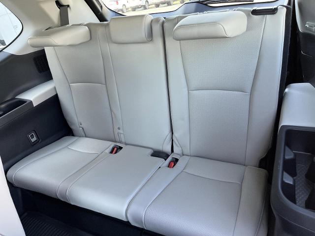 2024 Toyota Grand Highlander XLE - Photo 13