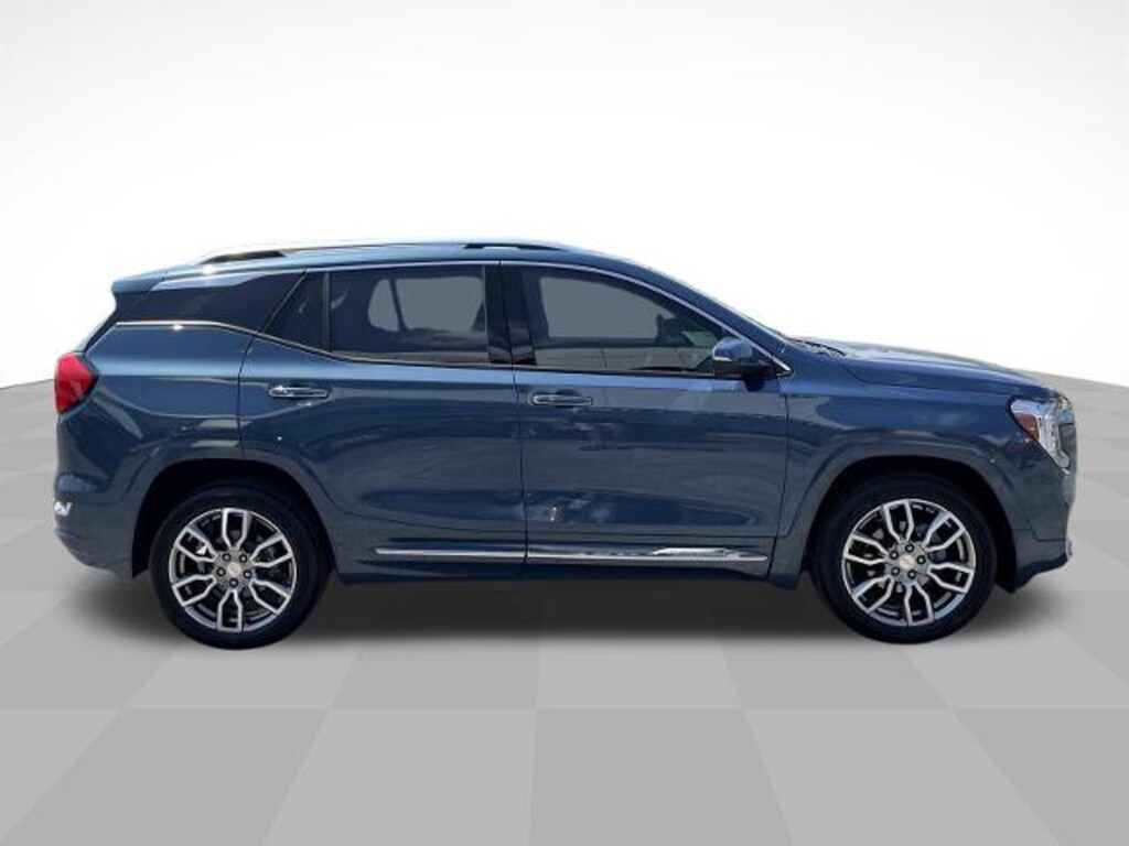 Used 2024 GMC Terrain Denali SUV