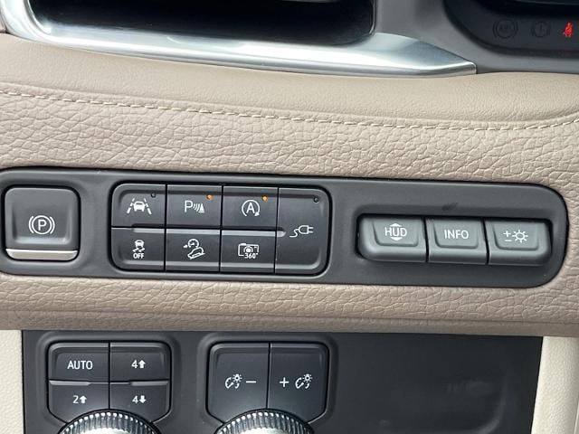 2022 GMC Yukon Denali - Photo 28