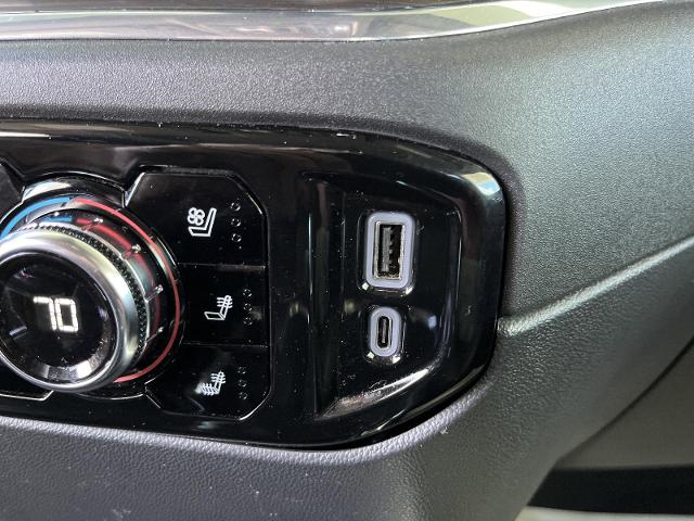 2023 GMC Sierra 1500 SLT - Photo 20