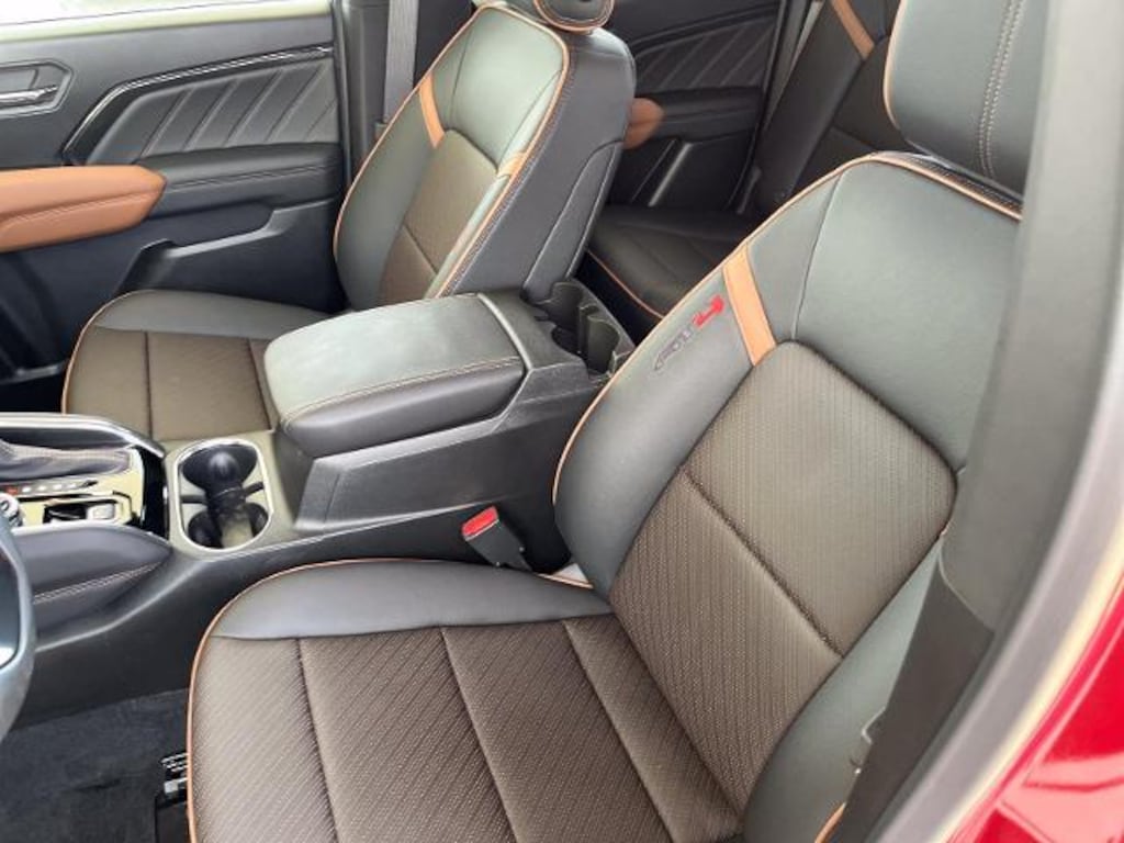 Used 2025 GMC Canyon AT4 Crew Cab Short Bed Truck
