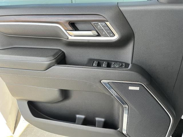 2023 GMC Sierra 1500 SLT - Photo 32