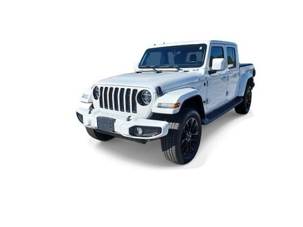 2022 Jeep Gladiator Overland Crew Cab Short Bed Truck