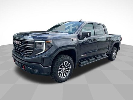 2023 GMC Sierra 1500 AT4 Crew Cab Pickup