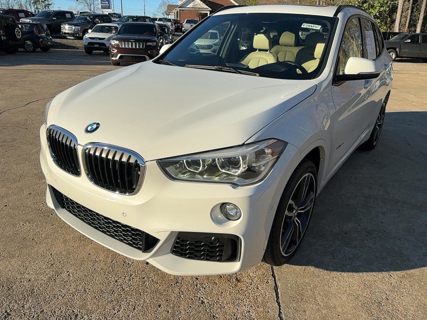 2018 BMW X1 Base's photo