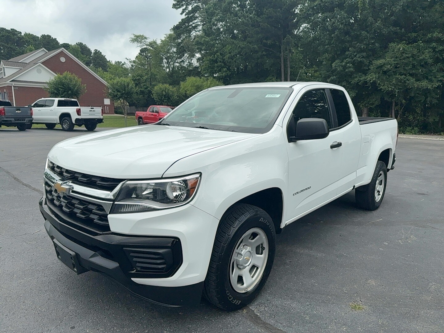 2021 Chevrolet Colorado Work Truck photo 2