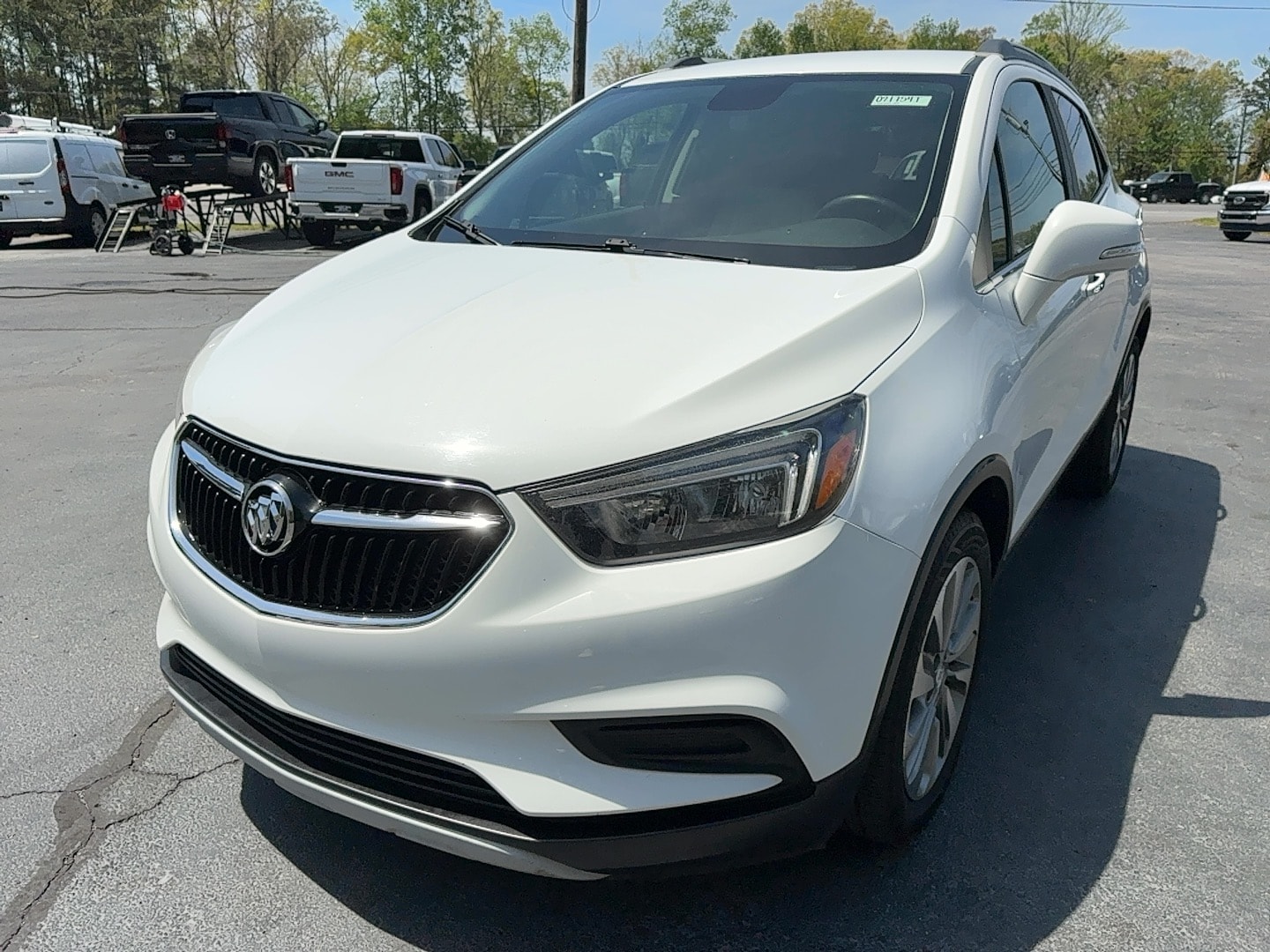 2017 Buick Encore Preferred's photo