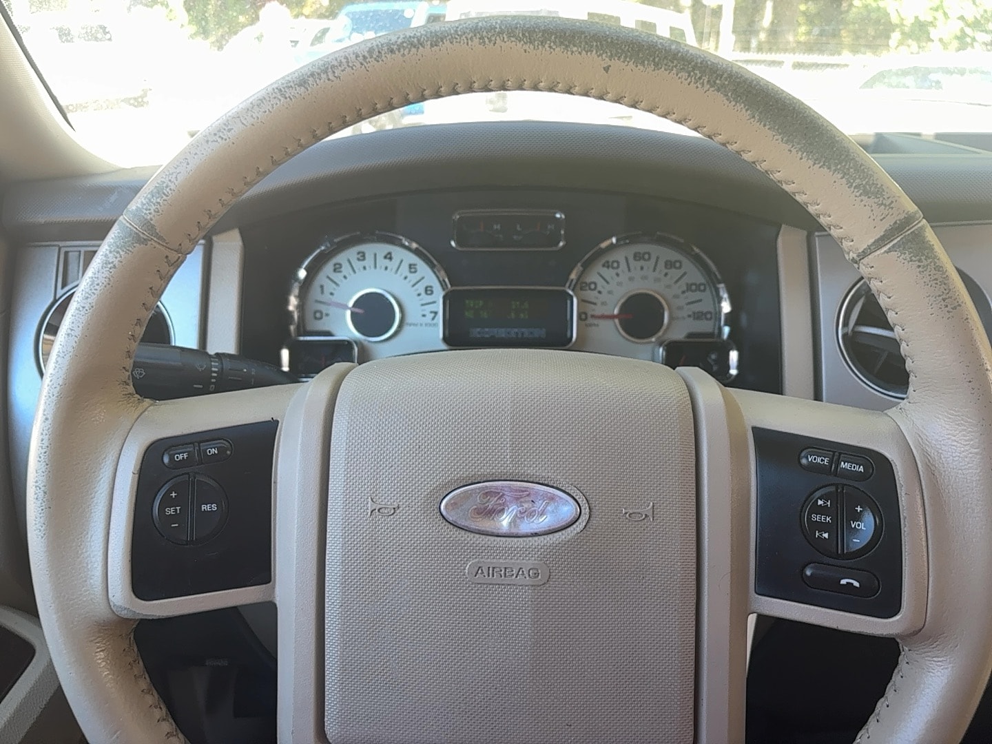 2013 Ford Expedition XLT - Photo 22