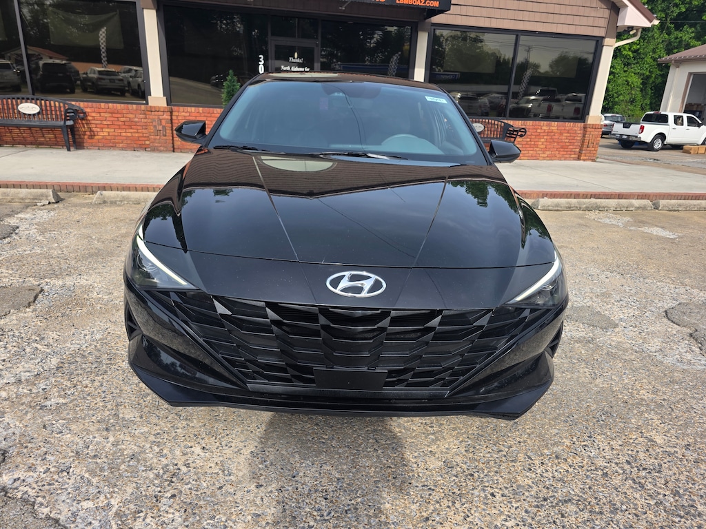 Used 2023 Hyundai Elantra SEL Sedan