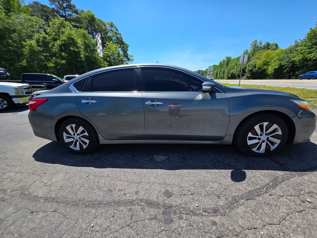 Used 2017 Nissan Altima 2.5 SL Sedan