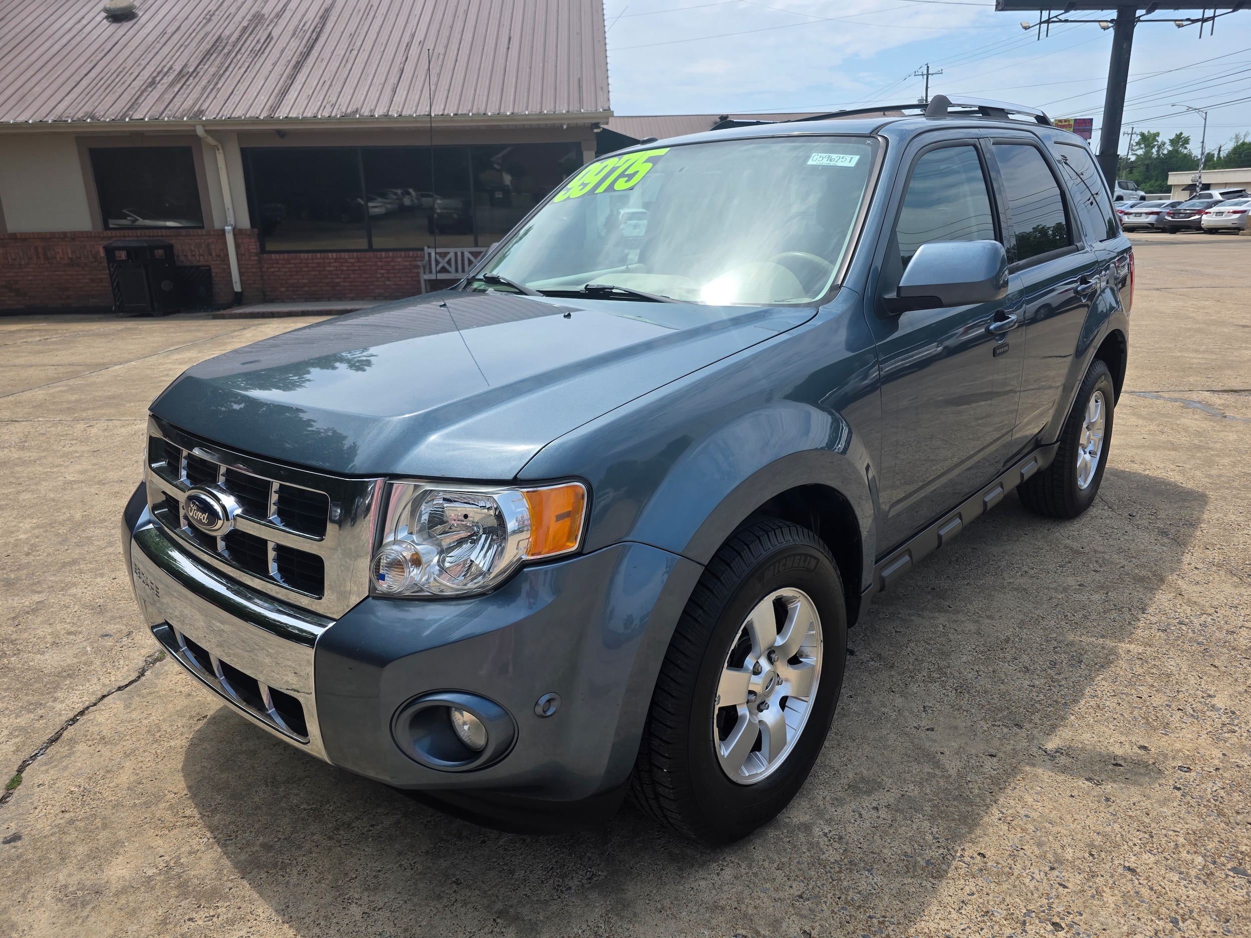 2012 Ford Escape Limited's photo