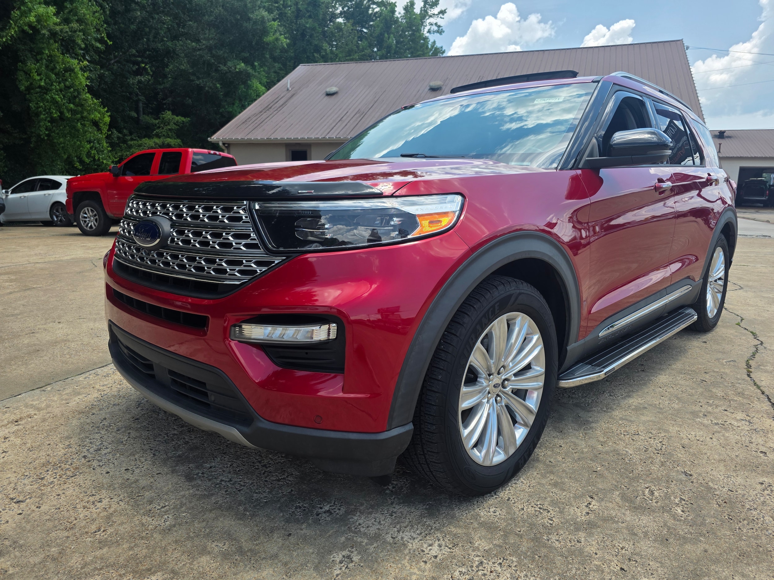 2020 Ford Explorer Limited RWD's photo