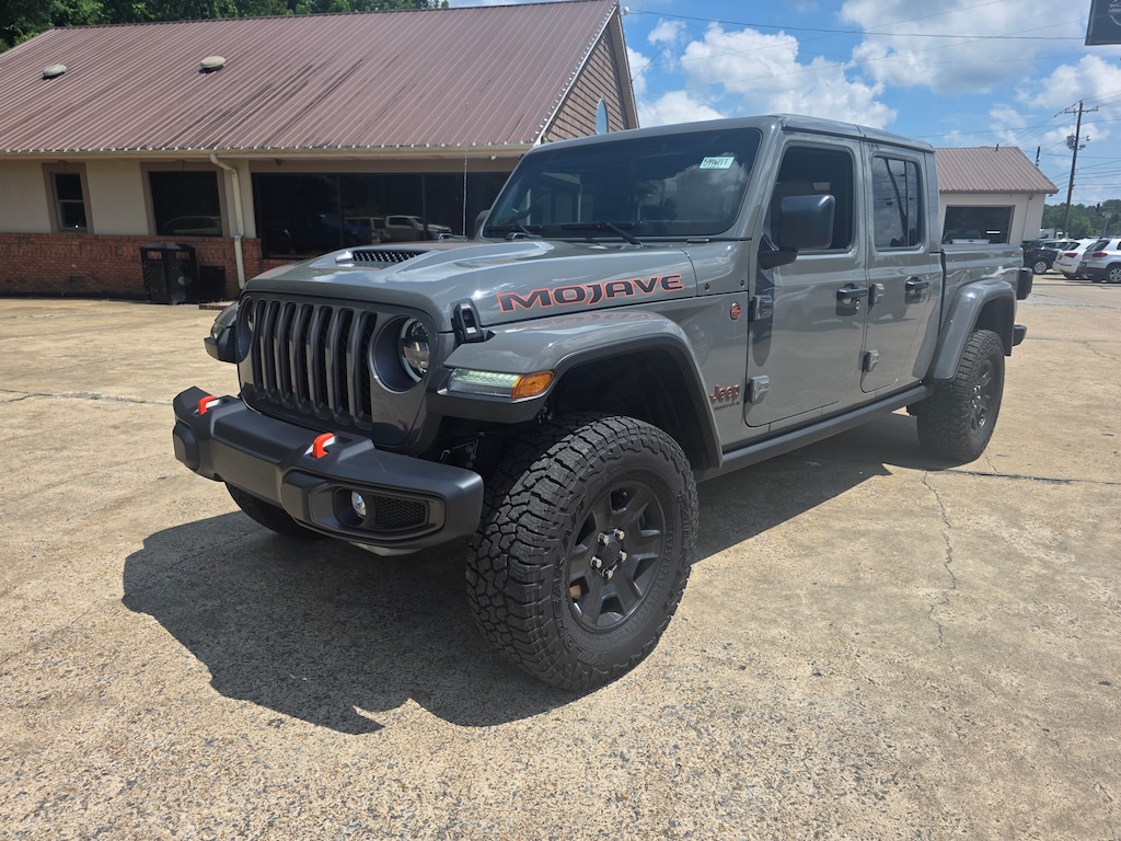 Used 2023 Jeep Gladiator Mojave Truck Crew Cab