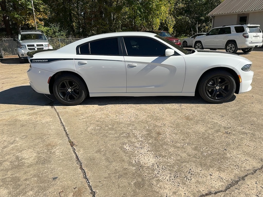 Used 2022 Dodge Charger SXT Sedan